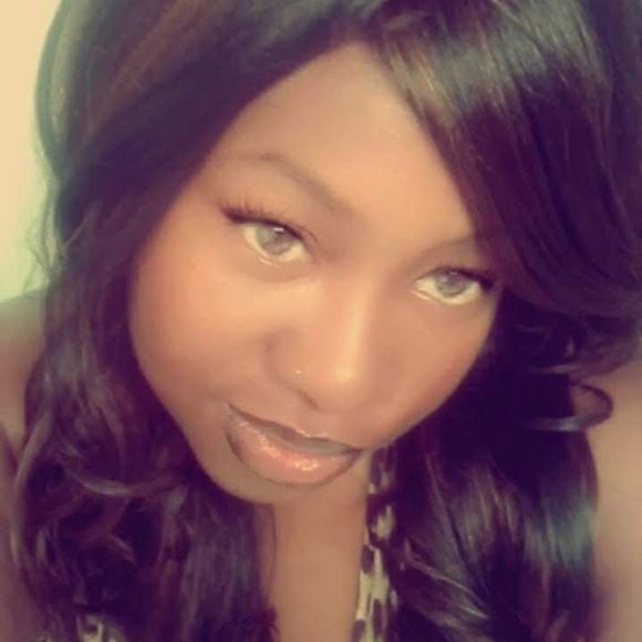 Meet your Posher, Tonya - Picture 1 of 1